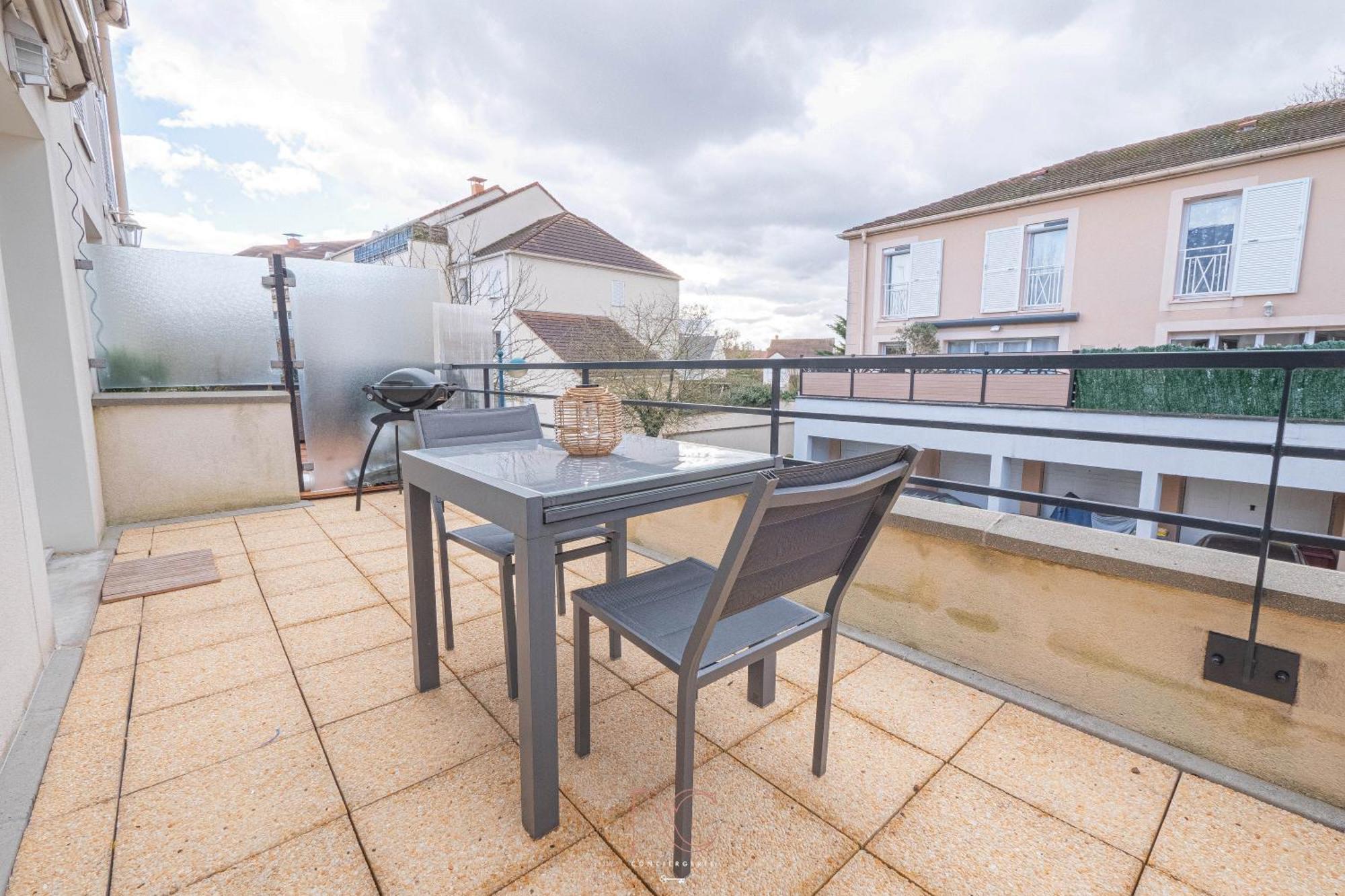 *Disneyland-Paris* 9 Pers, 2 Parkings, Wifi, Ac Montevrain Exterior photo