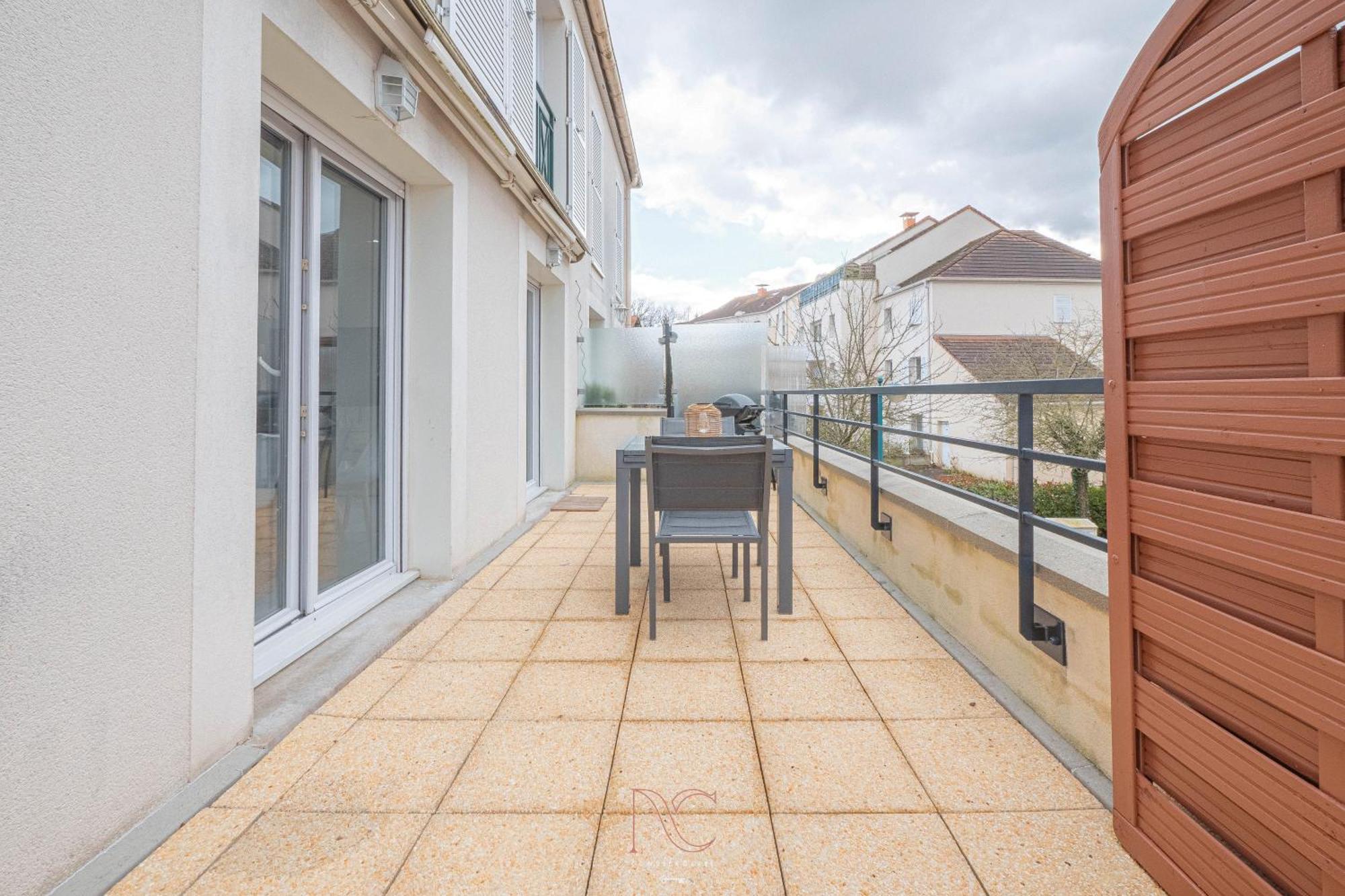 *Disneyland-Paris* 9 Pers, 2 Parkings, Wifi, Ac Montevrain Exterior photo