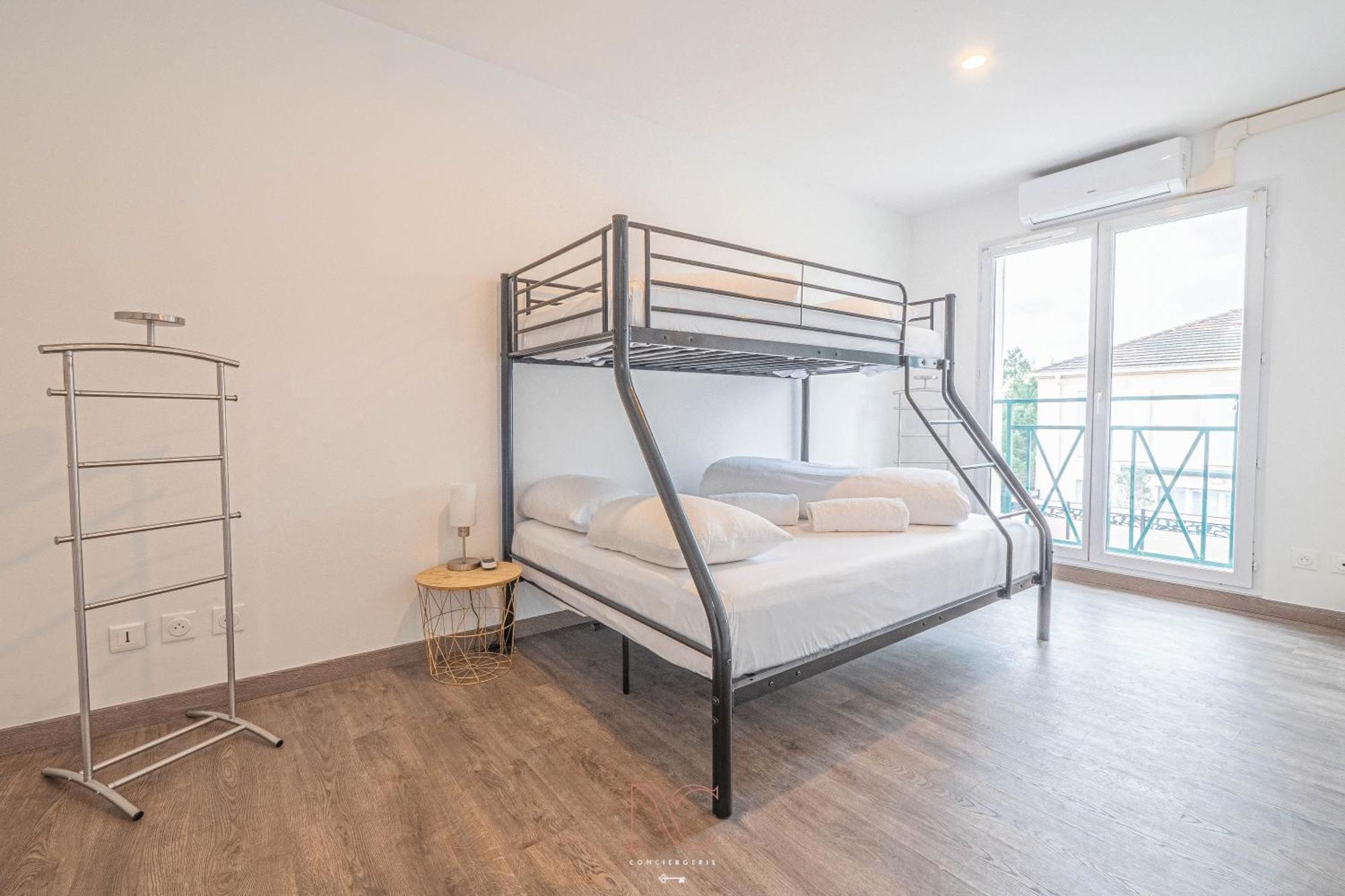 *Disneyland-Paris* 9 Pers, 2 Parkings, Wifi, Ac Montevrain Exterior photo